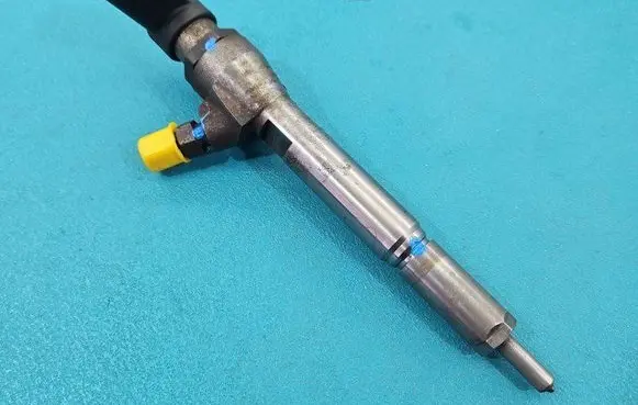 Renault Scenic II - Grand scenic II Fuel injector 8200380253 IMPRK1478949