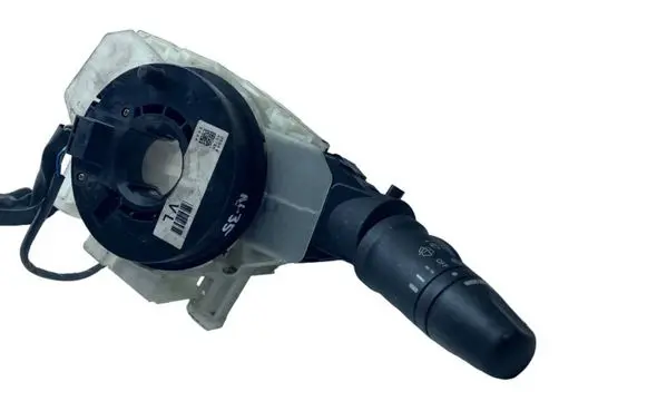 Nissan Primera Wiper control stalk 25260 AV715
