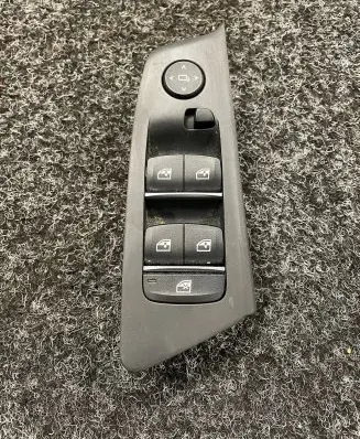 BMW 5 G30 G31 Electric window control switch 6832720