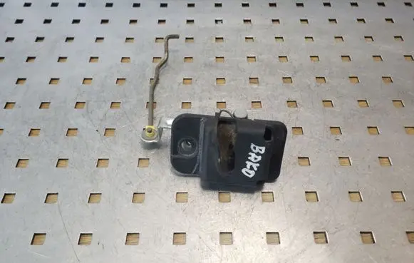 Chrysler Grand Voyager V Fuel tank cap lock 
