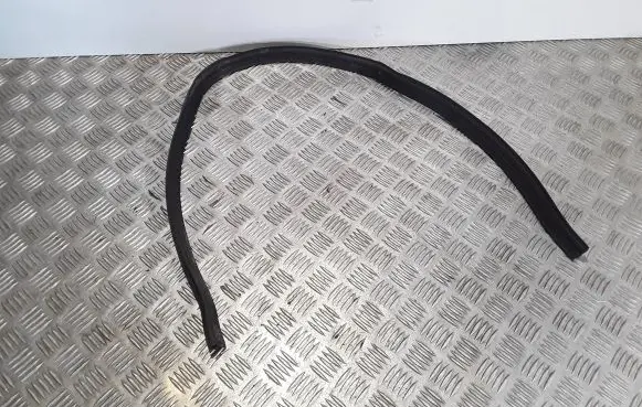Mercedes-Benz ML W164 Engine compartment rubber 