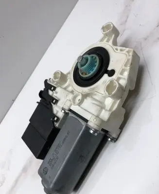 Volkswagen PASSAT B6 Rear door window regulator motor 1K0959703F 974227111 981241104