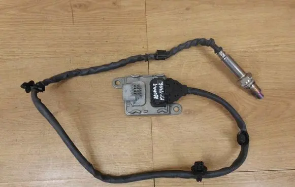 Nissan X-Trail T32 Lambda probe sensor 227907FV1A