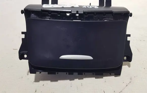 Mercedes-Benz CLA C117 X117 W117 Ashtray (front) A1766802000DDD 1766802000