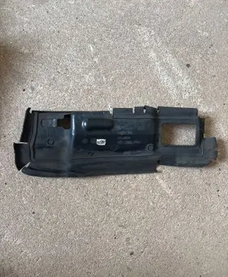 Volvo XC60 Intercooler air guide/duct channel 30764567 M0N7A
