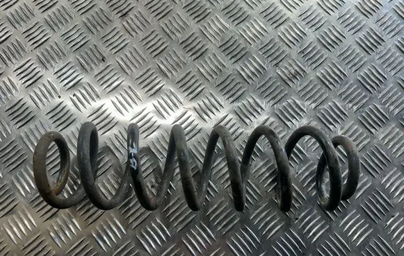Volkswagen PASSAT B8 Rear coil spring 