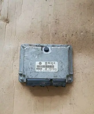 Volkswagen PASSAT B5 Engine control unit/module 038906018AS