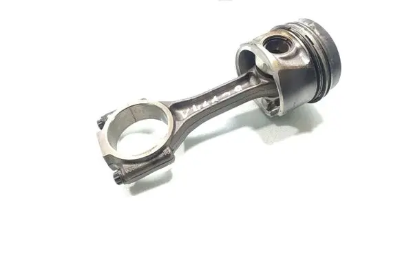 Volkswagen PASSAT B6 Piston with connecting rod 