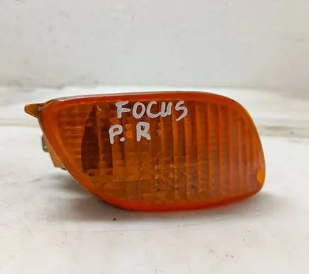 Ford Focus Front indicator light E46497 13368A