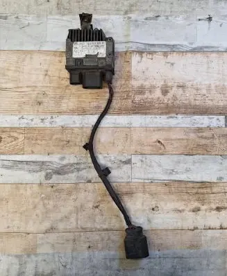Audi A4 S4 B7 8E 8H Coolant fan relay 8E0959501P 898092000