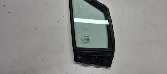 Toyota Corolla E210 E21 Front door vent window glass four-door 6821502020