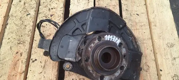 Volvo S60 Front wheel hub 9461943