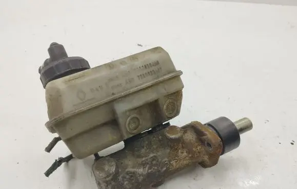 Renault Laguna I Master brake cylinder 7700823486 7700823487