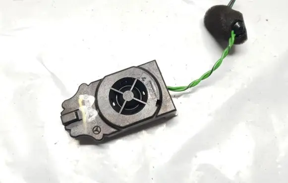 Mercedes-Benz E W210 Front door high frequency speaker 2108201902