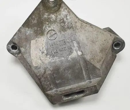 Opel Astra H Engine mounting bracket 13226751
