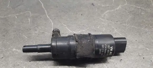 Audi A6 S6 C6 4F Windscreen/windshield washer pump 3b7955681