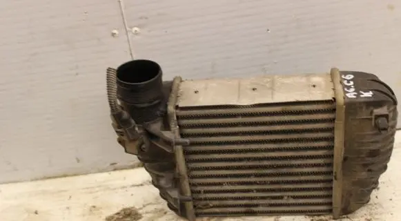 Audi A6 S6 C6 4F Intercooler radiator 4F0145805T