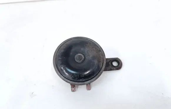 Nissan Juke I F15 Horn signal