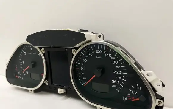 Audi A6 S6 C6 4F Speedometer (instrument cluster) 4F0920900S 4F0910900A 503000731202