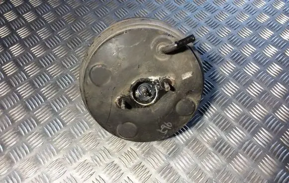 Hyundai Trajet Brake booster