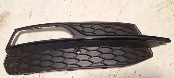 Front bumper lower grill