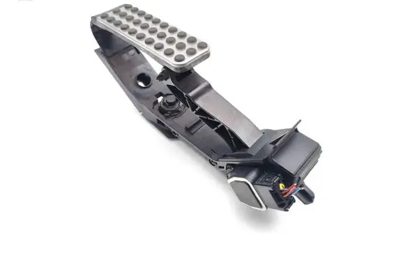 Mercedes-Benz SLK R171 Accelerator throttle pedal A1703000082 A1703000404 A2033010001