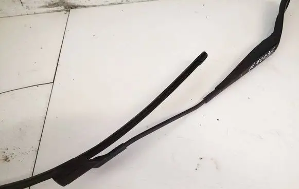 Ford Mondeo MK IV Front wiper blade arm 7s7117526ac