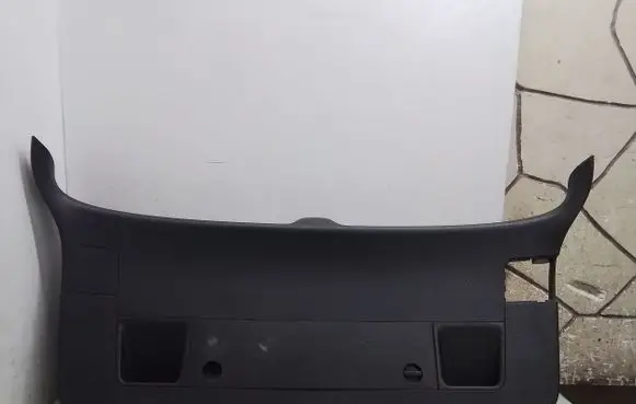 Volkswagen PASSAT B6 Tailgate/boot lid cover trim 3C9867605D