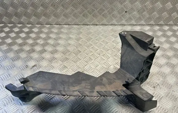 Headlight/headlamp mounting bracket