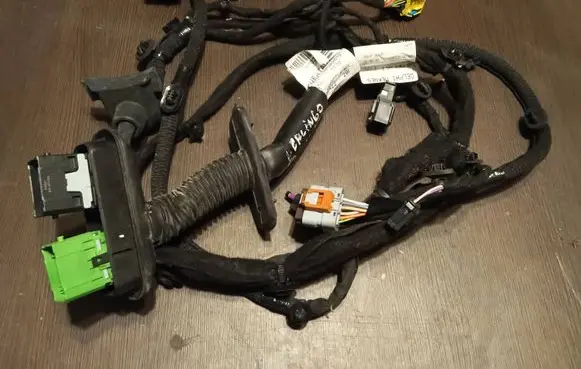 Citroen Berlingo Front door wiring loom 9828274480 22620267 9K338693