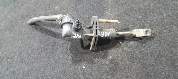 Clutch master cylinder