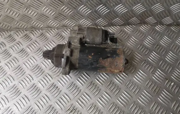 Volkswagen Golf V Starter motor