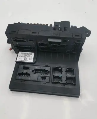 Mercedes-Benz E W211 SAM control unit 2115454301