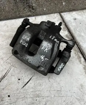 Toyota C-HR I Front brake caliper