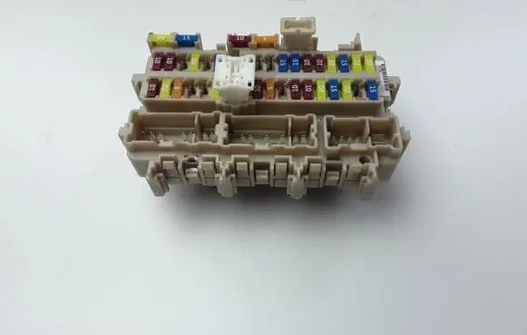 Renault Kadjar Fuse module 8901R