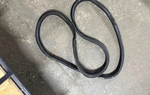 Front door rubber seal