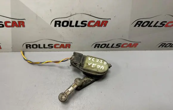 Headlight/headlamp level sensor