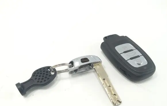 Audi A5 8T 8F Ignition key/card 8T0959754