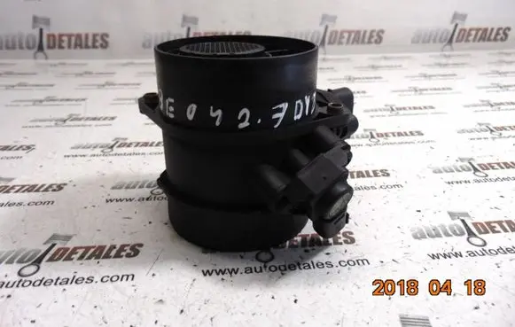 Mercedes-Benz E W211 Mass air flow meter A6460940048