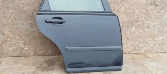 Volvo V50 Rear door 