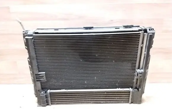 BMW 1 E82 E88 Radiator set 7801993 4745920 9206296