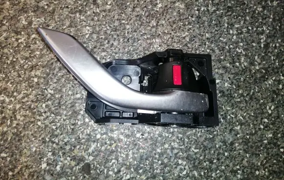 Mazda CX-3 Front door interior handle T8314