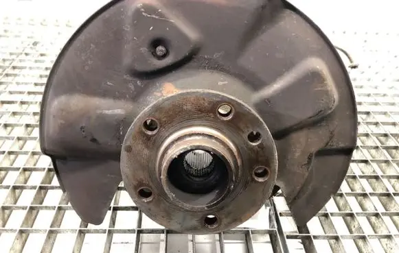 Volkswagen Transporter - Caravelle T6 Front wheel hub spindle knuckle 