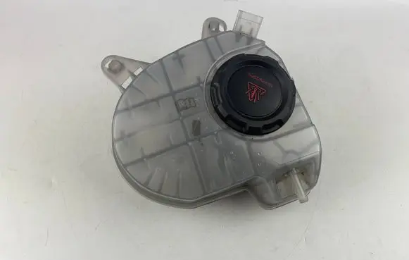 Audi A3 8Y Coolant expansion tank/reservoir 5WA121407G