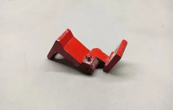 Volkswagen Golf VIII Front door lower hinge 