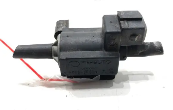 Land Rover Range Rover Sport L320 Fuel pressure regulator 70243600