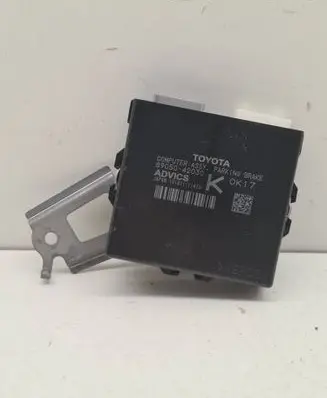 Toyota RAV 4 (XA50) Hand brake control module 8905042030