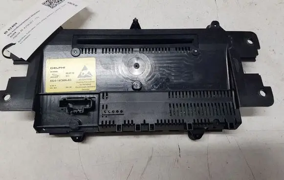 Jaguar XF X250 Climate control unit 8X2318C858AG