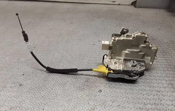 Audi A4 S4 B8 8K Rear door lock