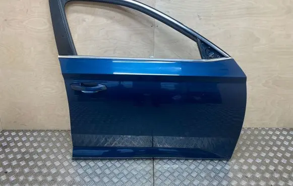 Skoda Superb B8 (3V) Front door